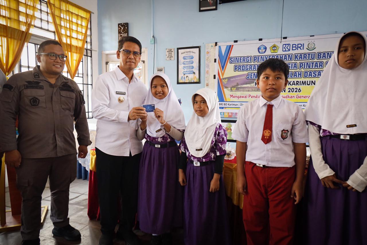 Pemkab Karimun Salurkan Bantuan PIP Tahap Pertama Tahun 2026 dan Rencanakan Revitalisasi Sekolah.