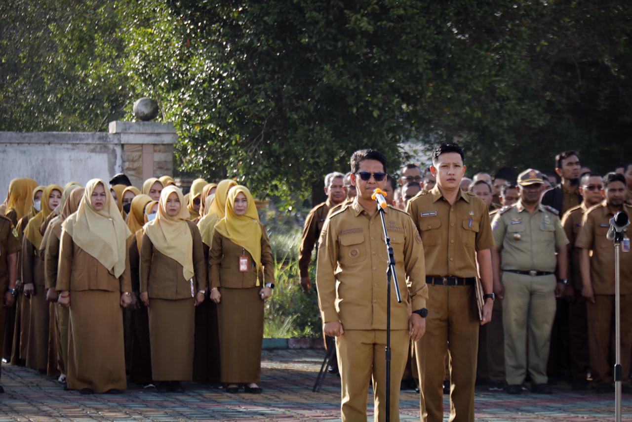 Pimpin Apel Senin, Bupati H. Ing Iskandarsyah Paparkan Capaian Ekonomi Karimun Tumbuh 7,8% dan Inflasi Terkendali
