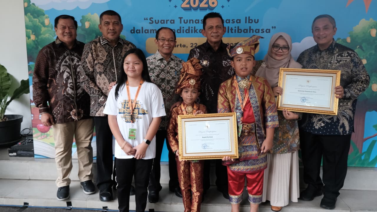Konsisten Jaga Jati Diri Budaya, Pemkab Karimun Raih Penghargaan Nasional Revitalisasi Bahasa Daerah 2026 dari Mendikdasmen